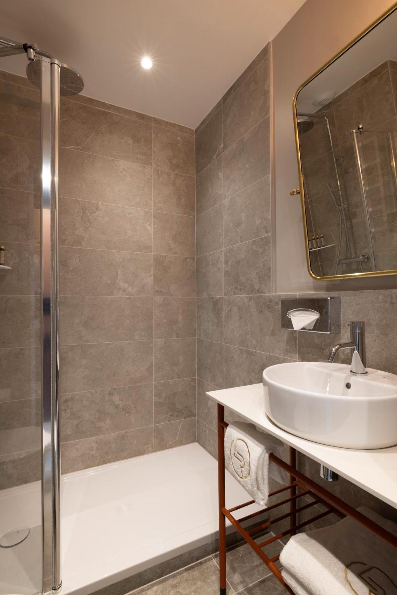 Les Rives Oceanik Hotel Parigi